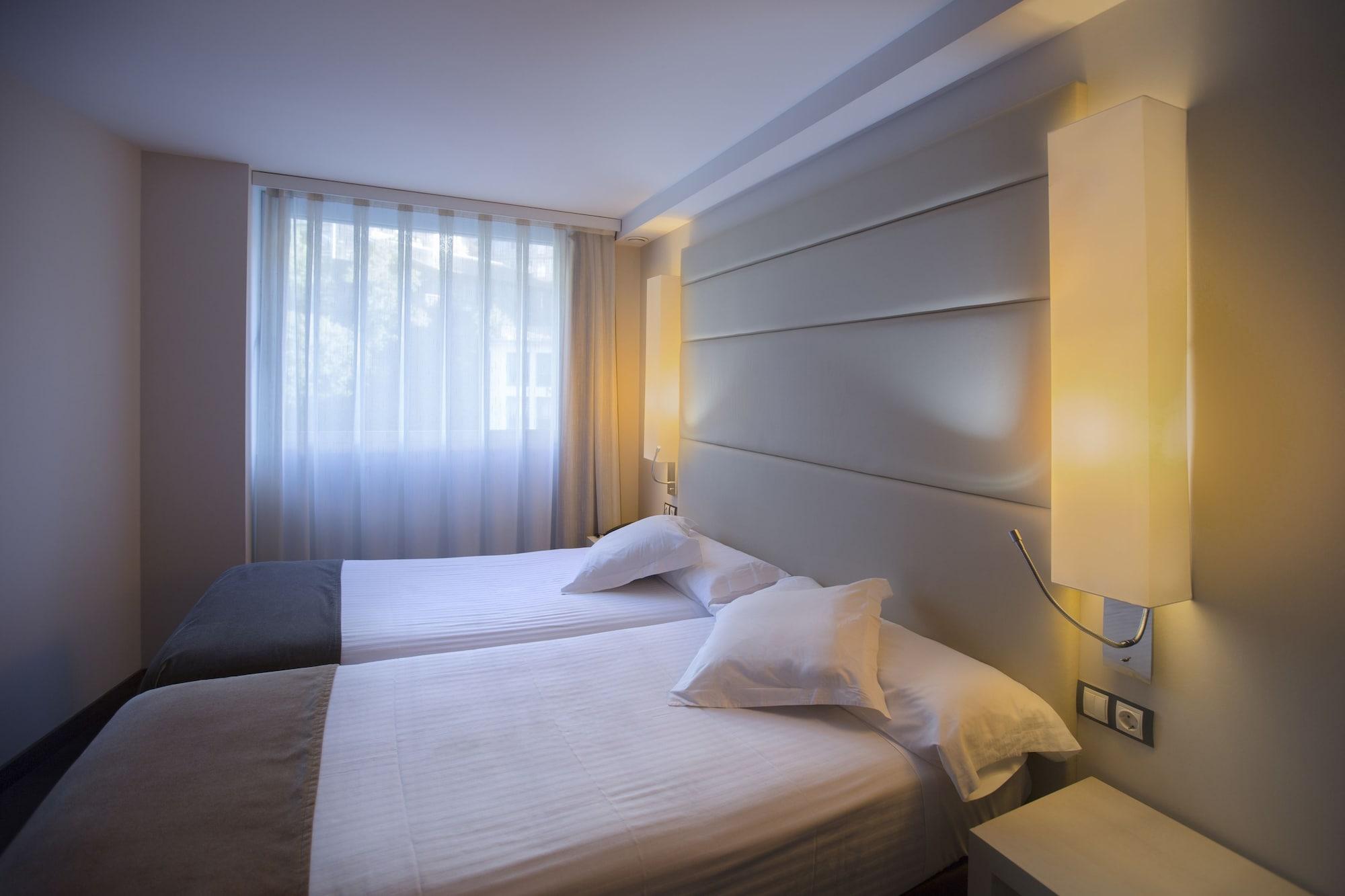 Yomo Mola Park Hotel Les Escaldes Exterior photo