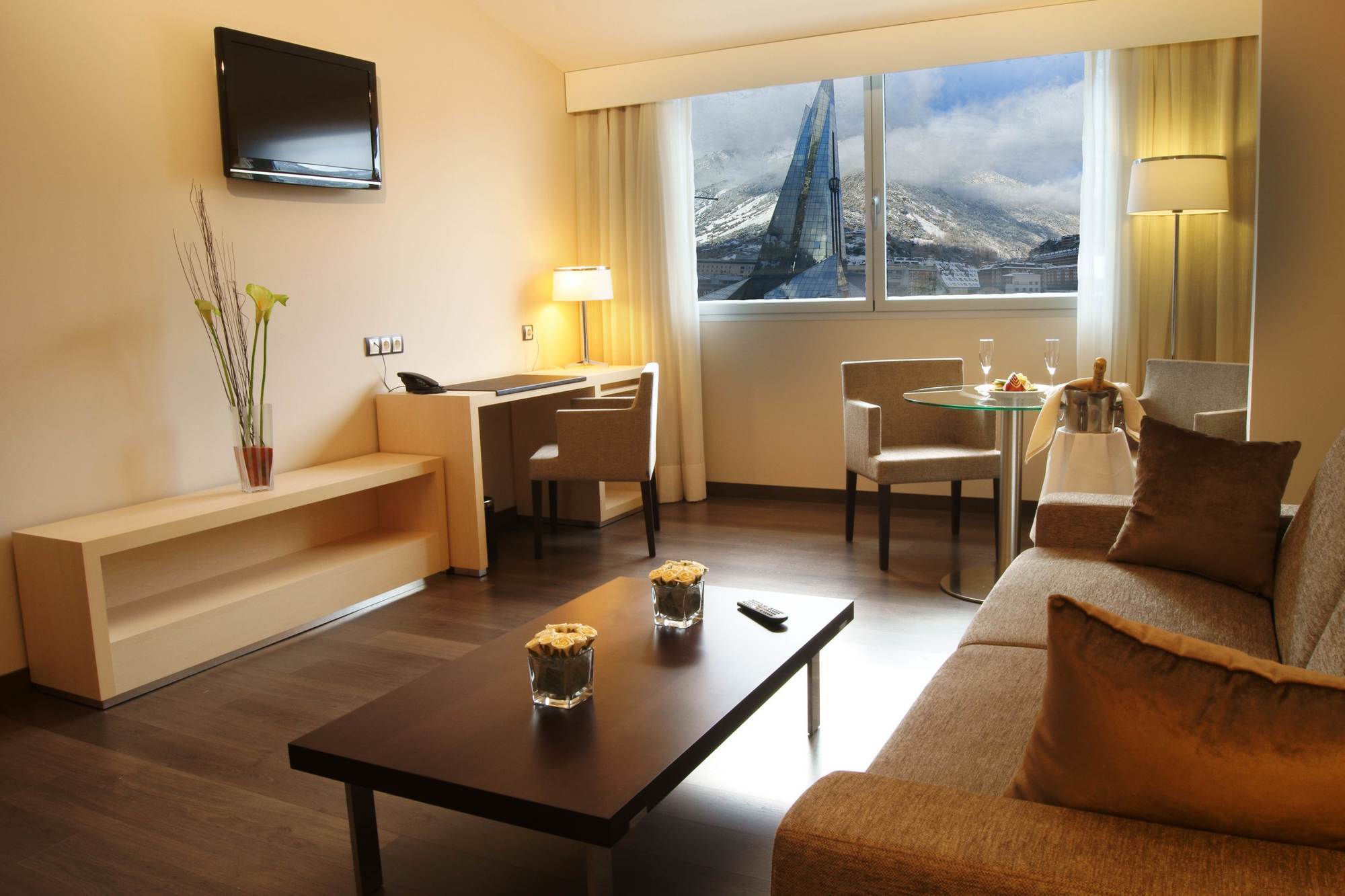 Yomo Mola Park Hotel Les Escaldes Room photo
