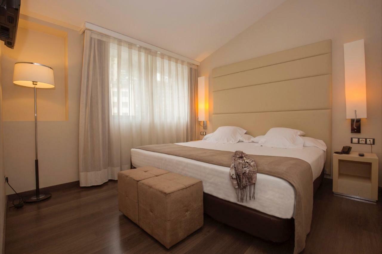 Yomo Mola Park Hotel Les Escaldes Exterior photo