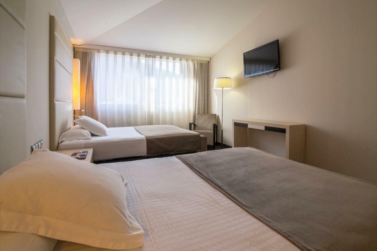 Yomo Mola Park Hotel Les Escaldes Exterior photo